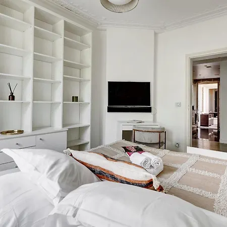 Bnbnova - Elegant 3br Champs-elysees & Arc De Triomphe דירה פריז