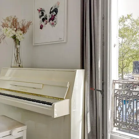 Bnbnova - Elegant 3br Champs-elysees & Arc De Triomphe *